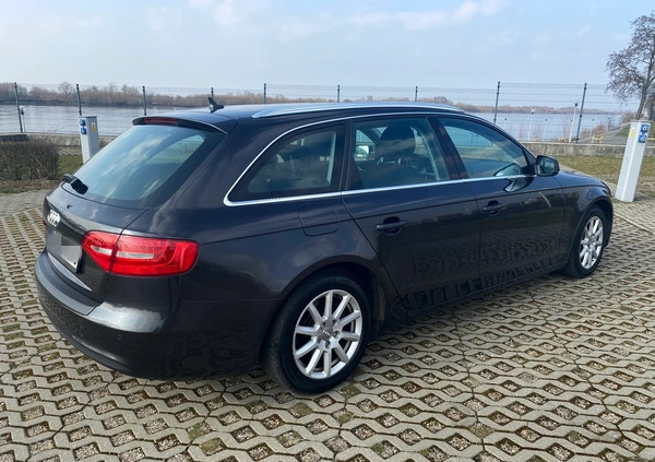 Audi A4 cena 39900 przebieg: 287000, rok produkcji 2012 z Leszno małe 79